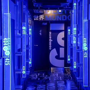 Esports E-zone 電脳空間 Hostal